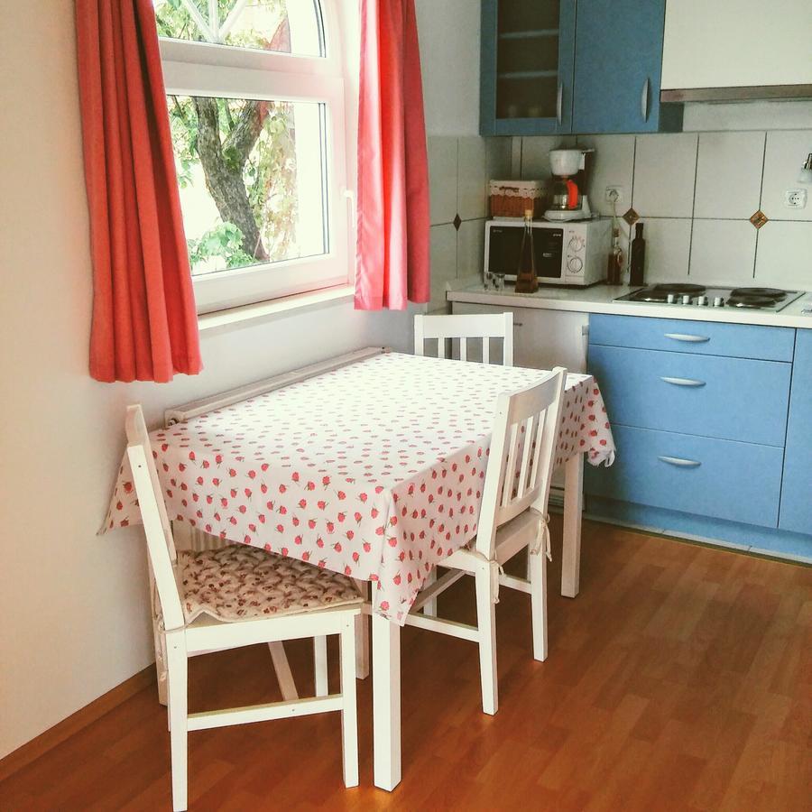 Prenocisca Angelin Hram, Tiny Apartments Markovec Dış mekan fotoğraf
